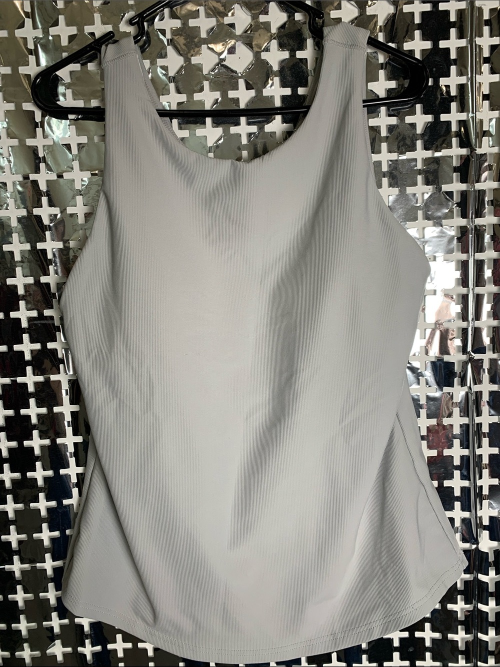 32 Cool Women’s Athletic Tank Top With Built in Bra - Grey